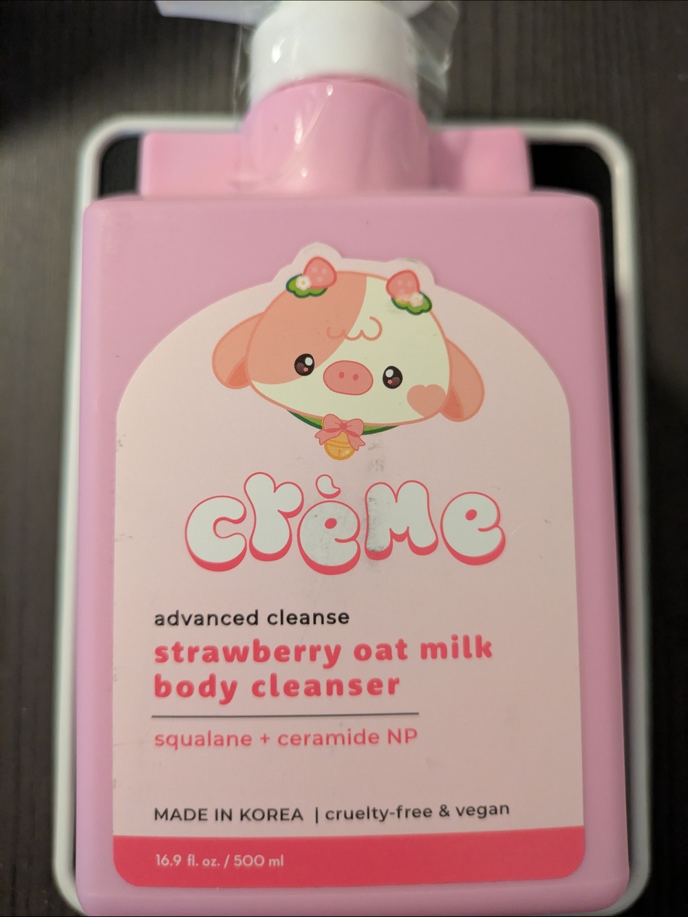 crème Strawberry Oat Milk Body Cleanser — Pink